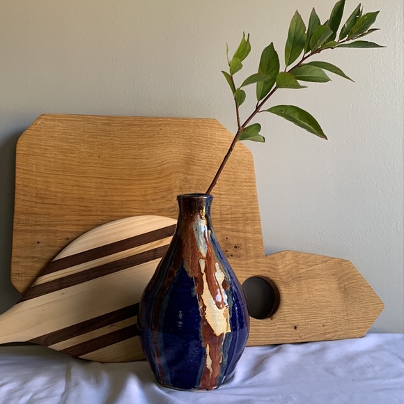 Handmade Studio Pottery Vase - Picture 13 of 13